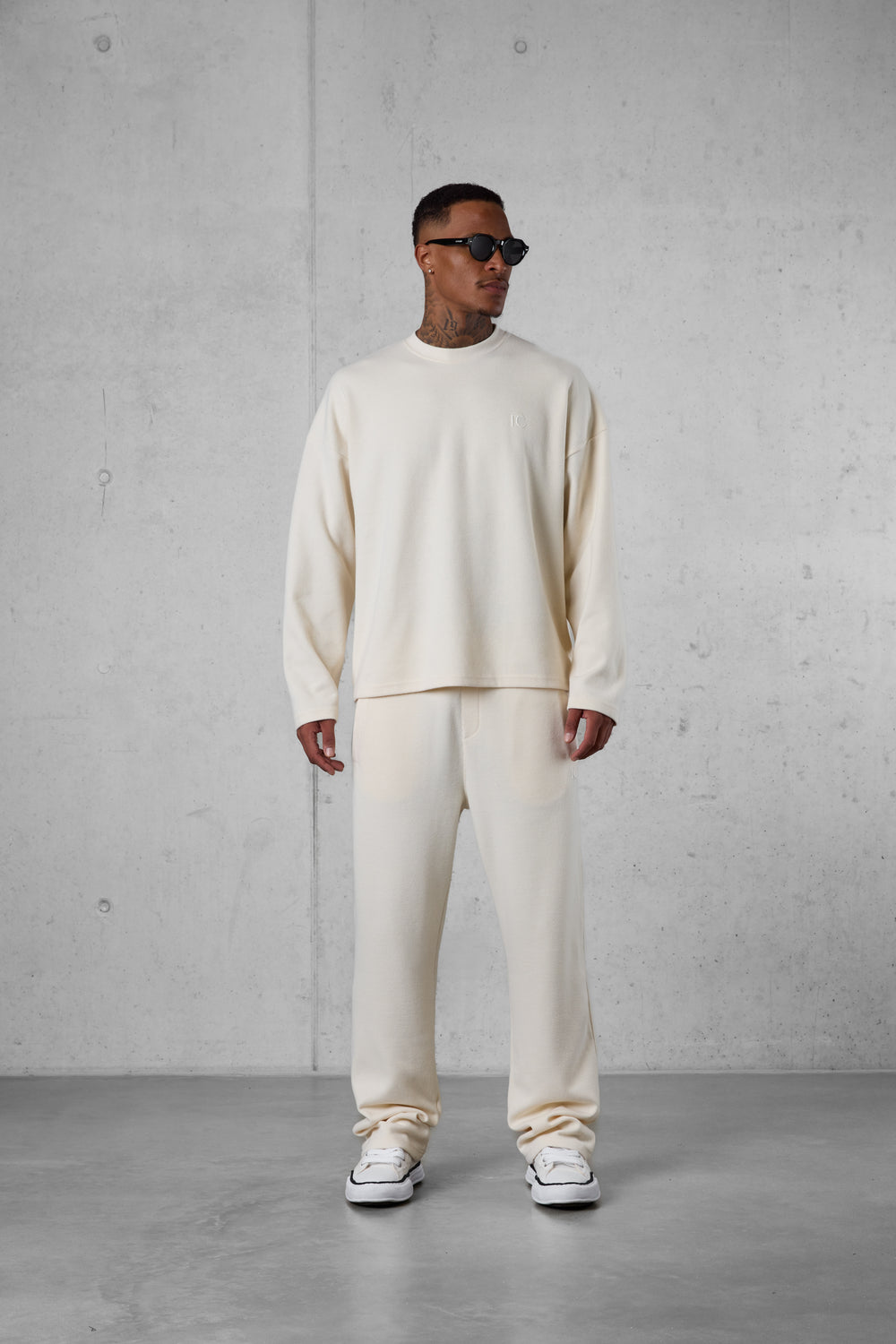 BEIGE COMFY OVERSIZED SWEATER