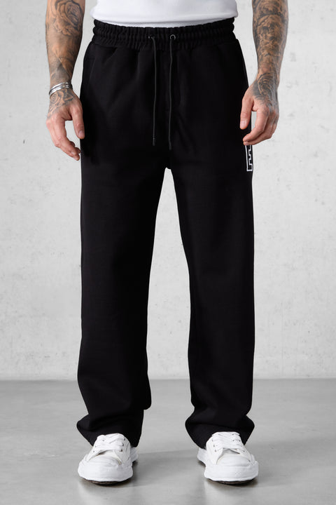 BLACK E. STATEMENT BAGGY JOGGER