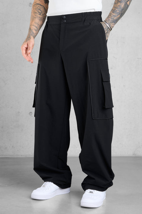 BLACK NYLON TRACKPANTS
