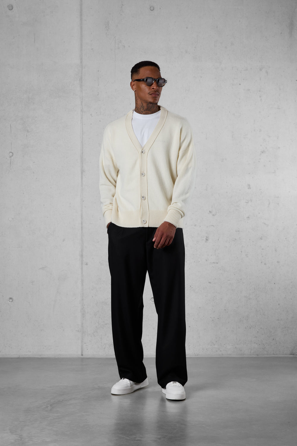 OFFWHITE OVERSIZED KNIT CARDIGAN