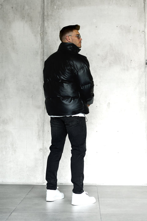 BLACK OVERSIZED PUFFER JACKET